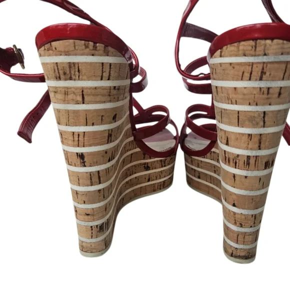 Gucci Red Pattent Leather Strappy Wedge Sandals - Picture 10 of 16